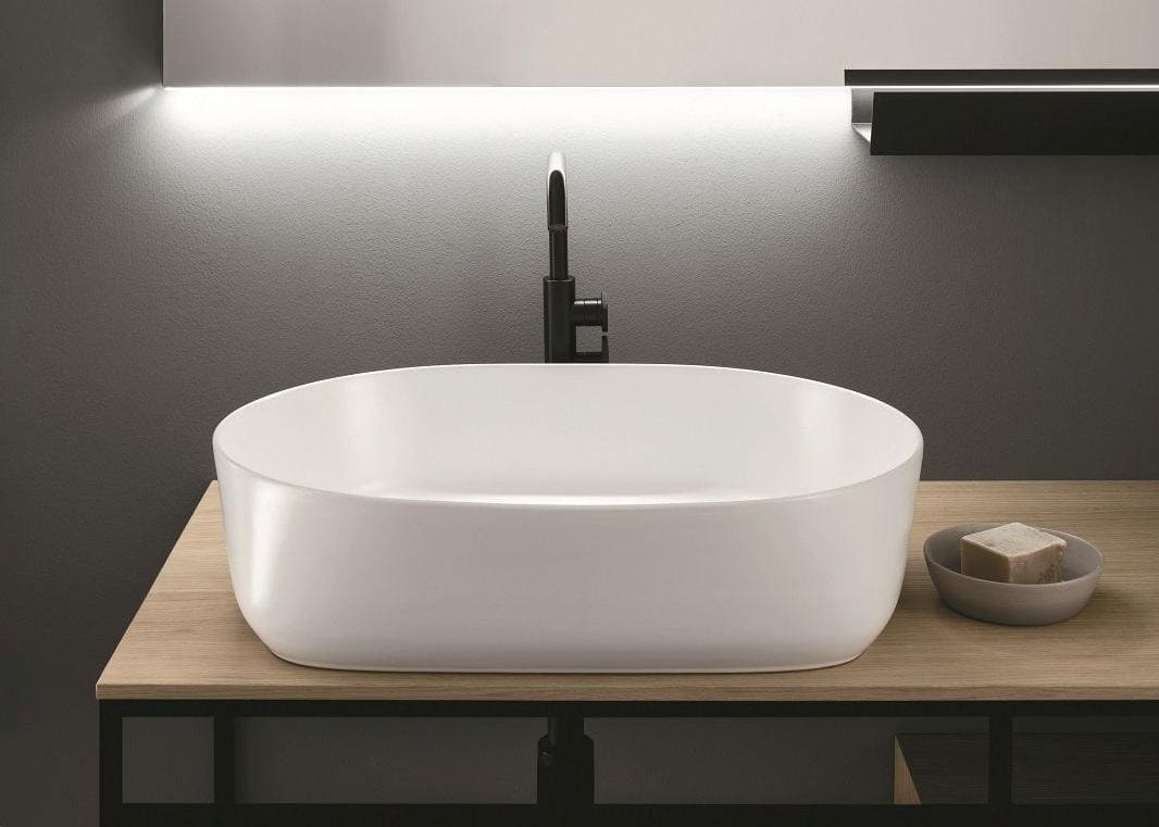 lavabo-da-appoggio-Panier-di-Arbi-Arredobagno-in-ceramica-bianca-lucida-e-spessore-tra-47-e-5-mm2